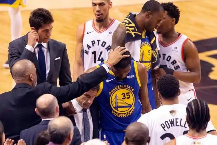 全明星赛前半场三分对决