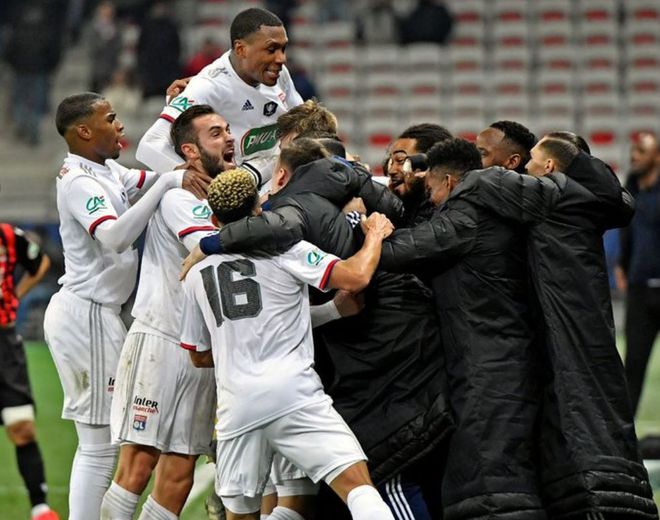 开云APP-法国杯巴黎遭马赛淘汰