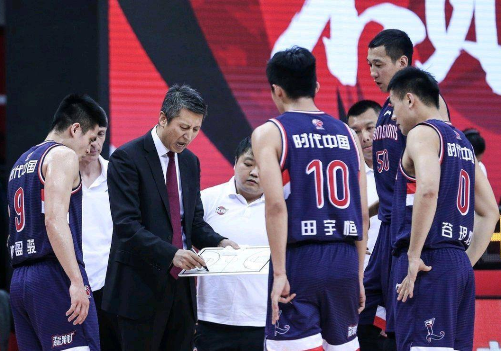 开云体育入口-关于今晨曼城调整名单——CBA季后赛节点到来；目标明确；临场指挥获称赞的信息