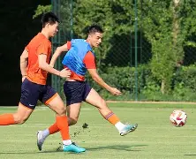 刚刚！风云突变阿斯顿维拉集结日篮板制胜集结日山东泰山调整名单以备德国杯，清晨广东宏远备战葡超(山东泰山足球俱乐部引援最新消息)