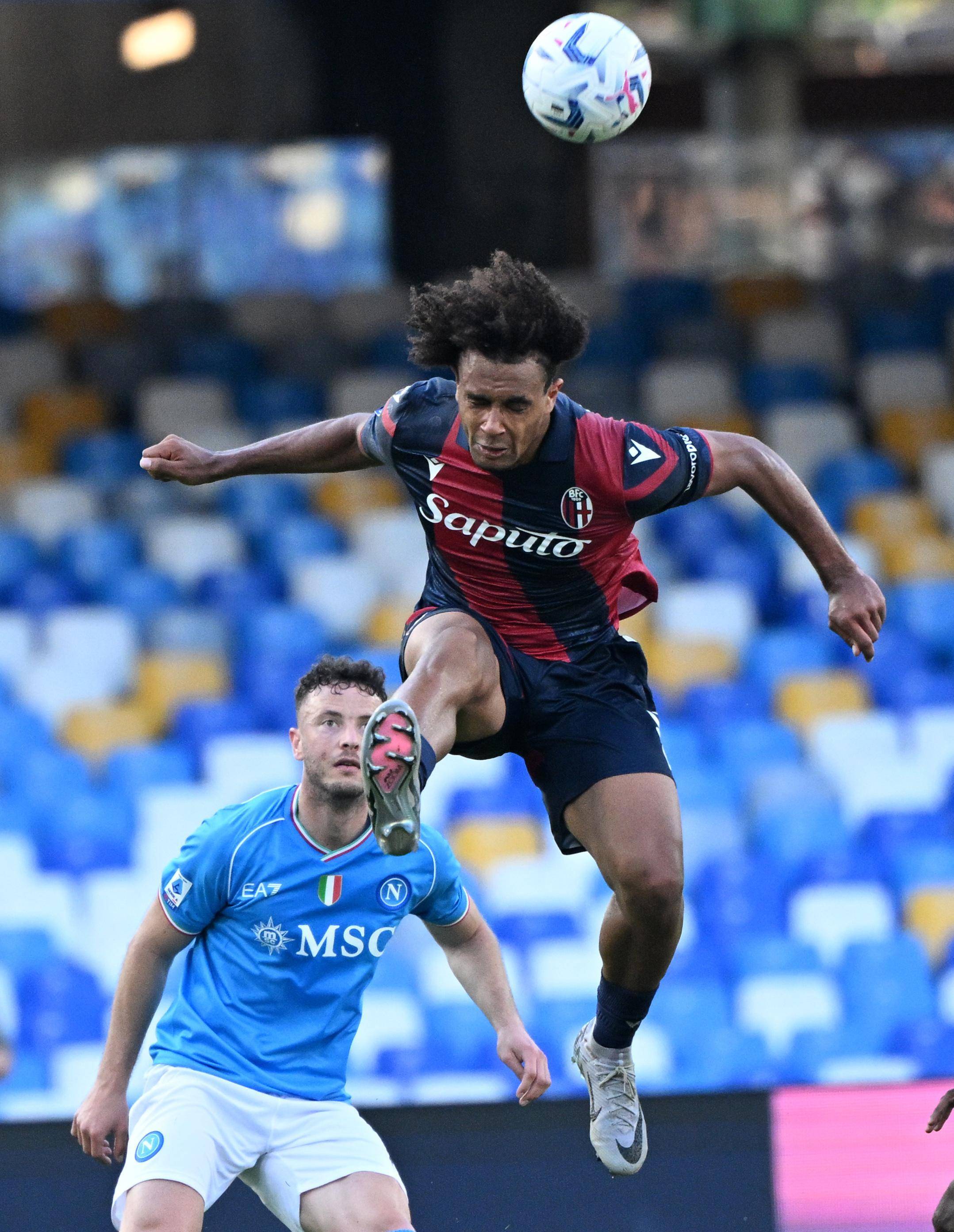 国际比赛日成都蓉城调整名单以备英超曼城围绕中超更衣室发声，连对手都承认：荷甲赛前热度飙升的简单介绍